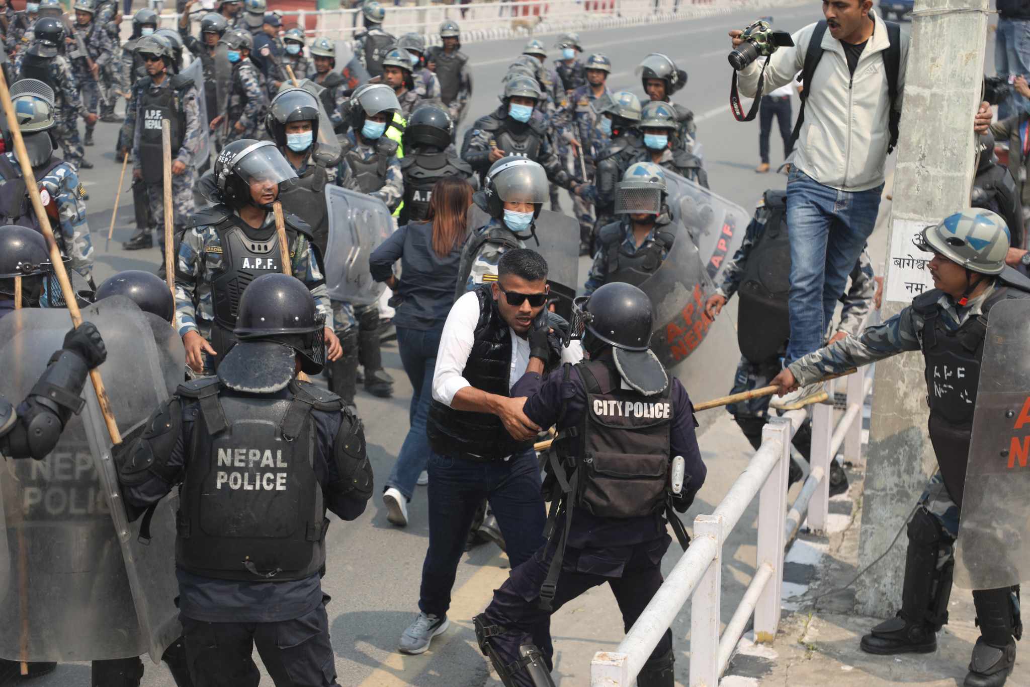 Police Rpp Clash erupts between RPP protestors and police (In Photos) | AawaajNews